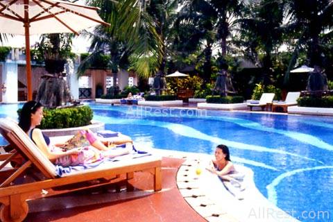Emporium Suites Hotel 21